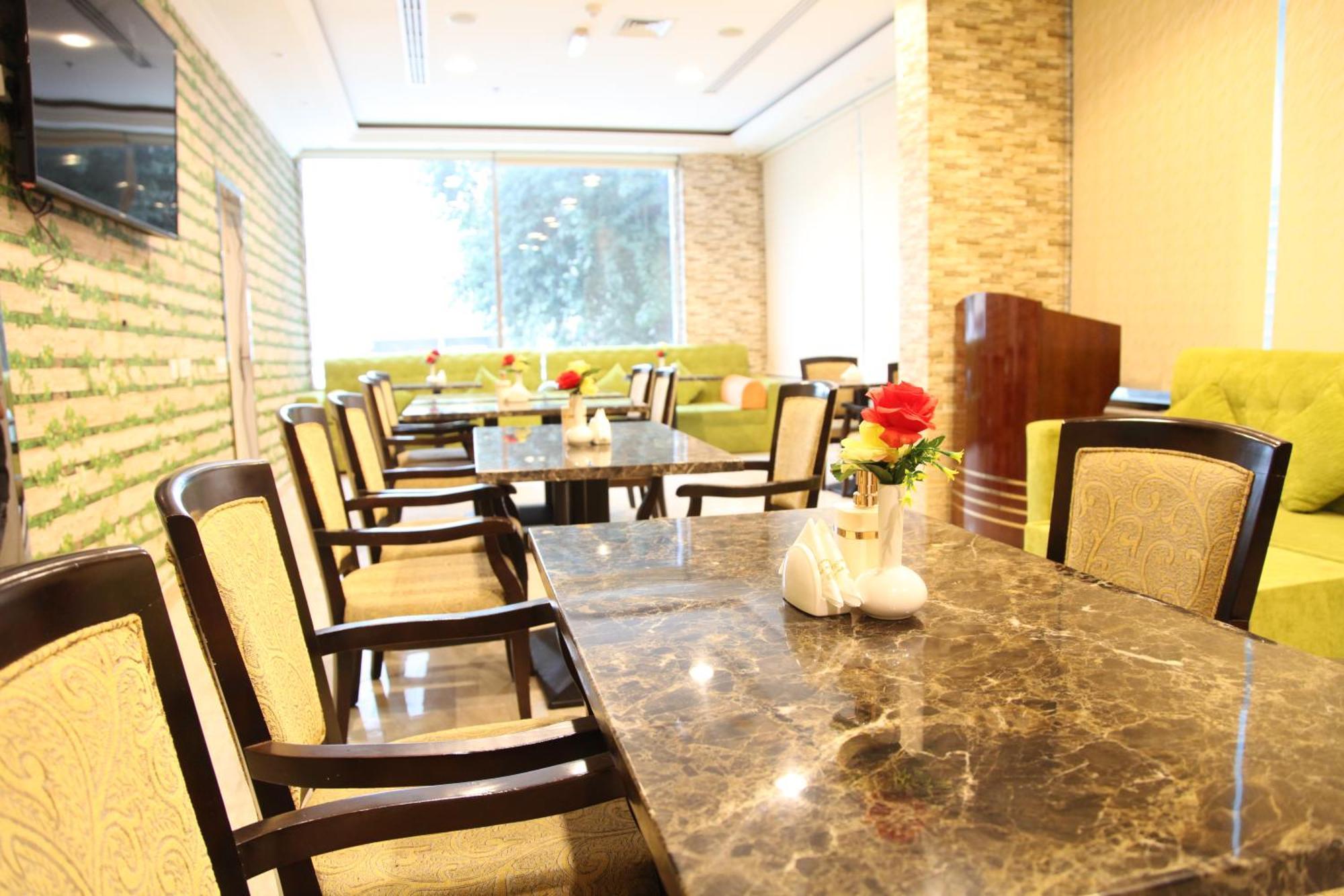 Dream Palace Hotel Ajman Exterior foto